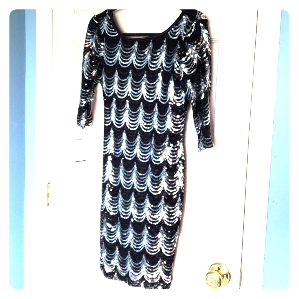 Sequined scalloped party dress NWT